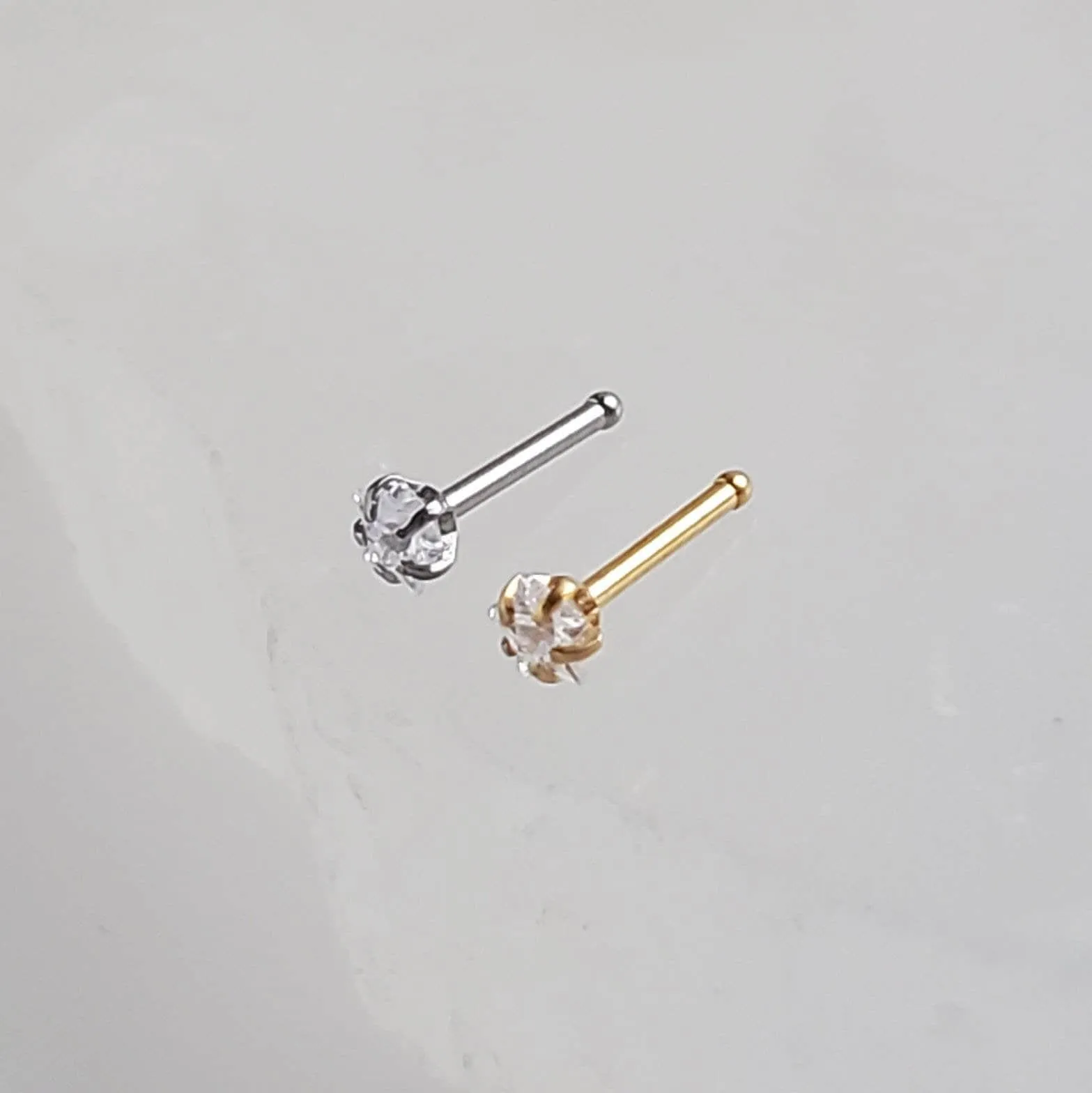 Star CZ Nose Bone