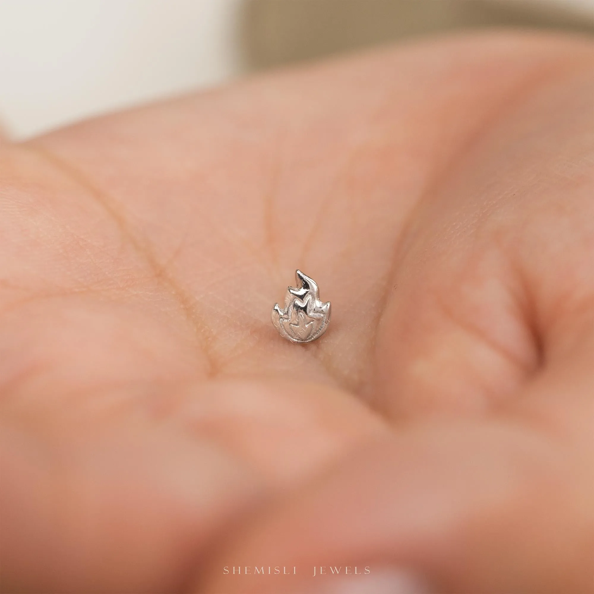 Tiny Flame Fire Threadless Flat Back Earrings, 20,18,16ga, 5-10mm Unisex, Surgical Steel SHEMISLI SS1095